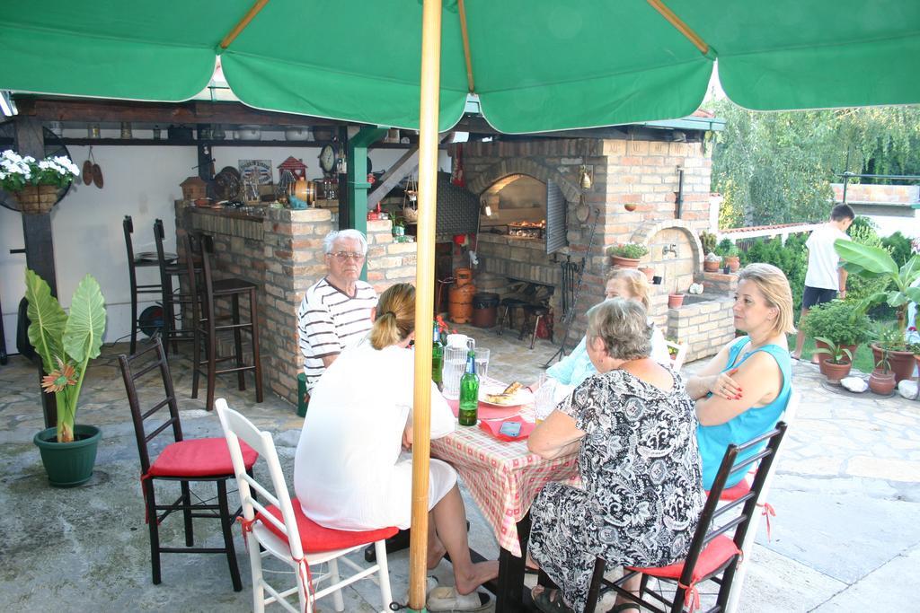 Apartment Akacija Gardens Beograd Eksteriør bilde