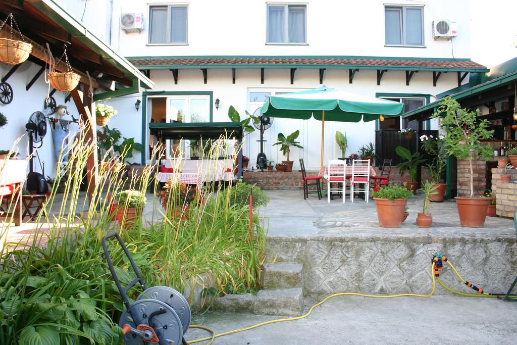 Apartment Akacija Gardens Beograd Eksteriør bilde